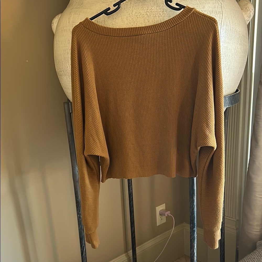 Ribbed Mustard Long Sleeve Top 🥞 - Picture 4 of 4